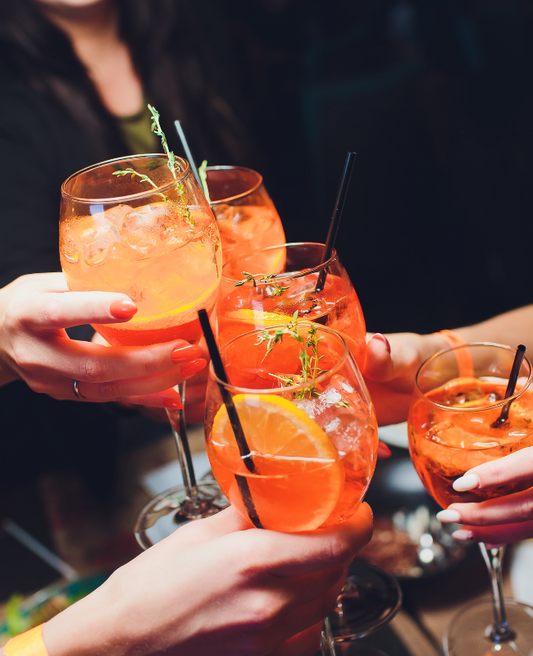 APERITIVO SICILIANO IN VILLA – Con Barman e Kit Cocktail (costo fisso del servizio da 2 a 6 persone)