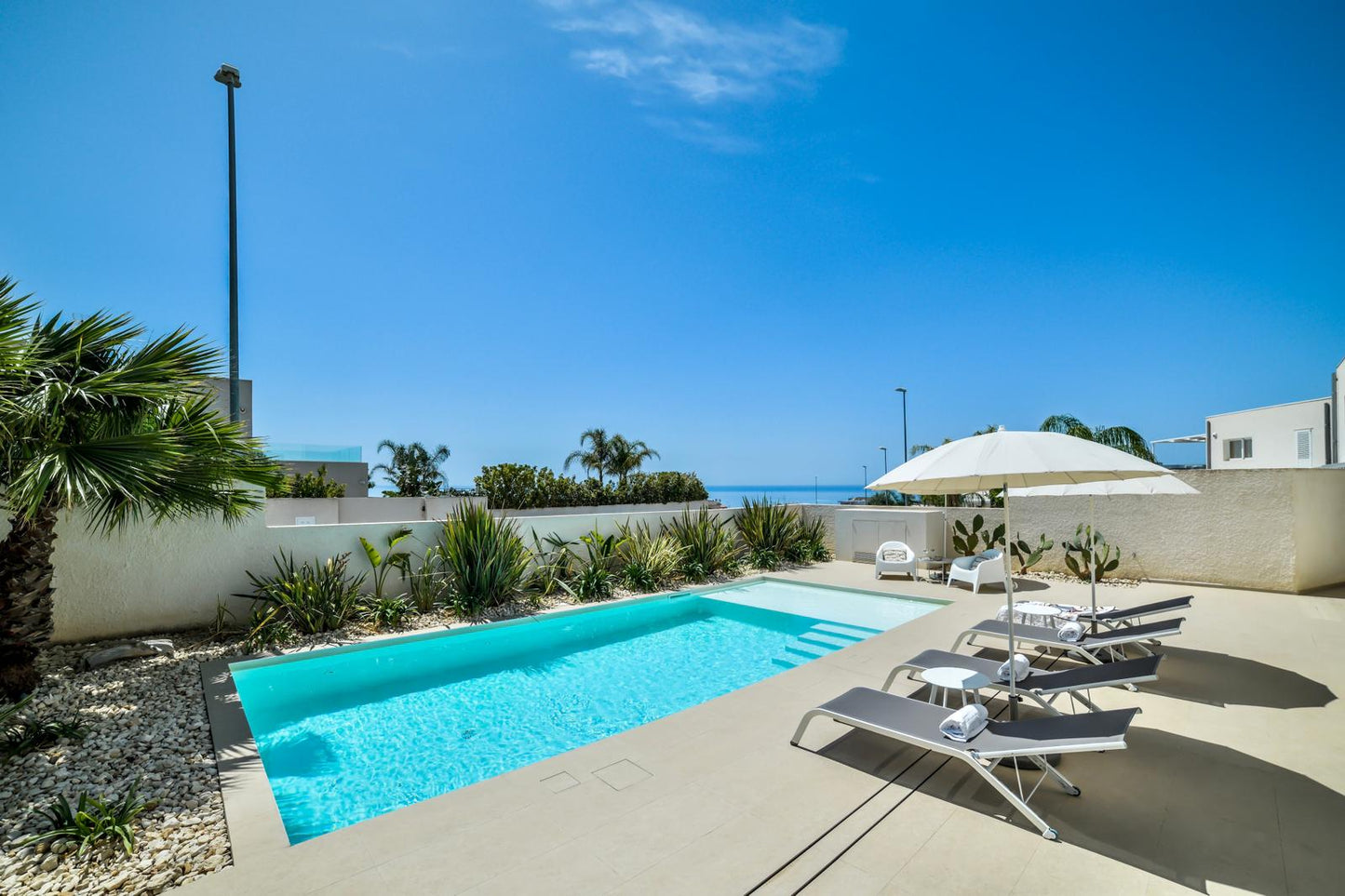 CASA BLANCA - (PREZZO A SETTIMANA) CON PISCINA